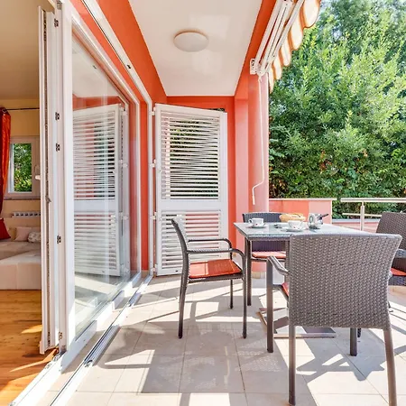 Morski Dragulj By Interhome Holiday home Vodice