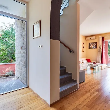 Holiday home Morski Dragulj By Interhome *